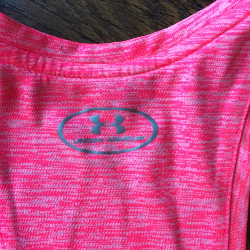 NWOT Under Armour Pink Workout Tank - Picture 2 of 2